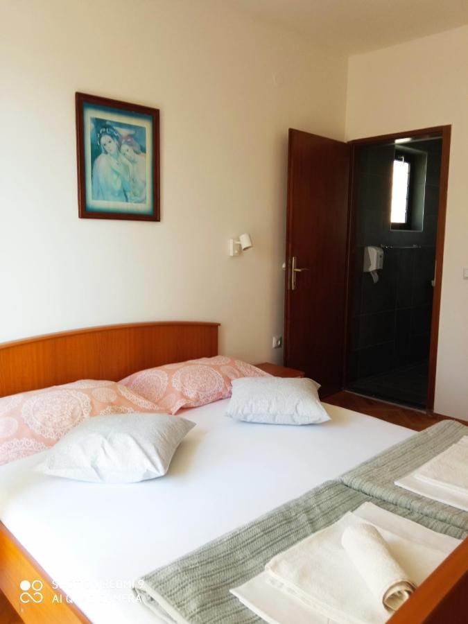 Guesthouse Kod Irene Gradac  Bagian luar foto