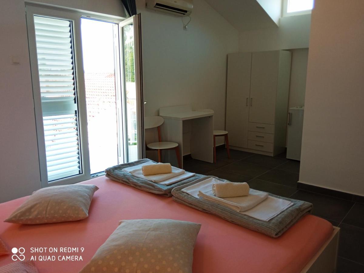 Guesthouse Kod Irene Gradac  Bagian luar foto