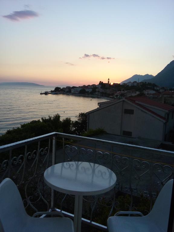 Guesthouse Kod Irene Gradac  Bagian luar foto